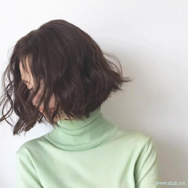 短发小姐姐们的发型参考