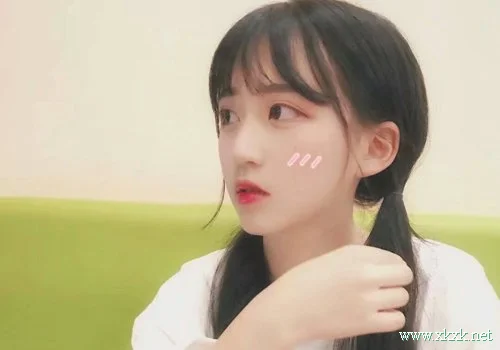 2020年最流行的四款女生扎发发型