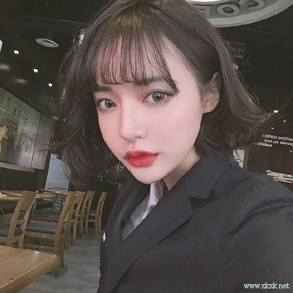 超有气质小姐姐的,演绎超美“及耳短发”