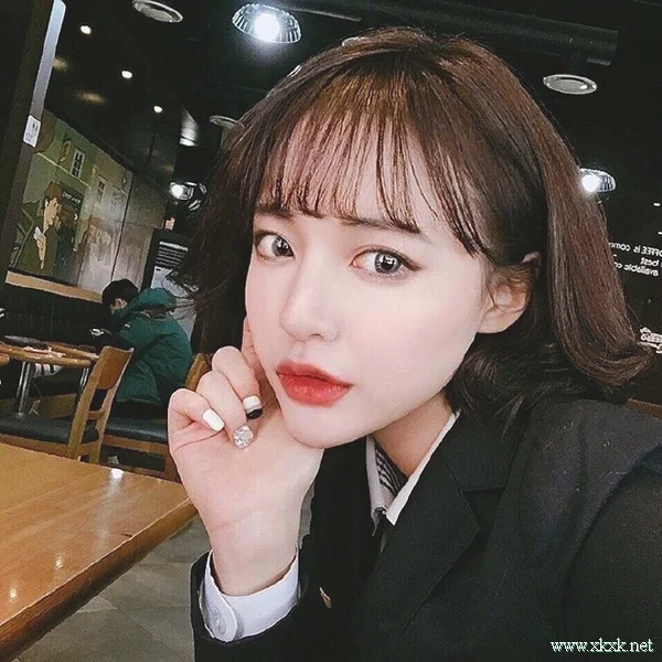 超有气质小姐姐的,演绎超美“及耳短发”