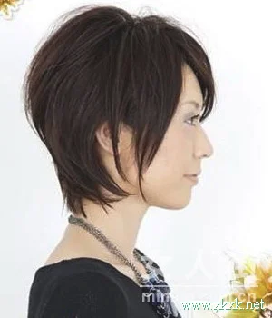 日本MM最爱的发型：长发偏刘海造型