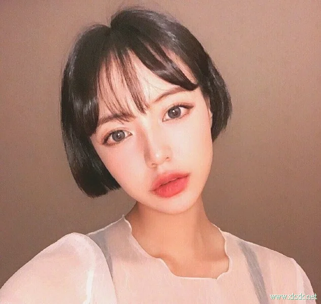 漂亮的短发小姐姐，看后有换短发的冲动