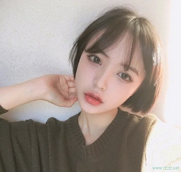 漂亮的短发小姐姐，看后有换短发的冲动