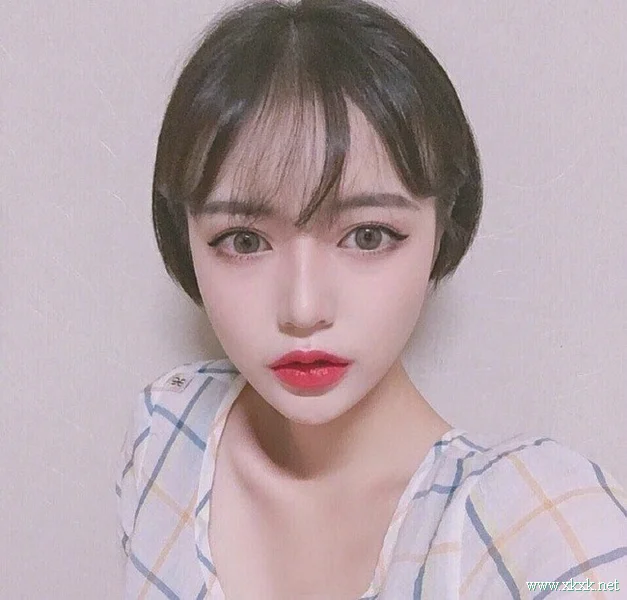 漂亮的短发小姐姐，看后有换短发的冲动