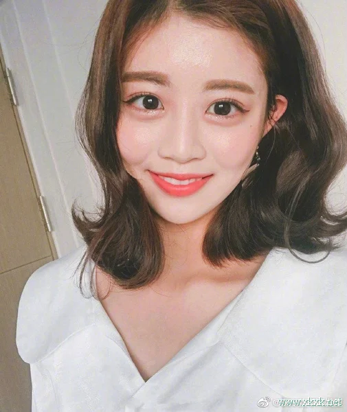 37分外翘蛋卷中长发，甜系小仙女必备哟