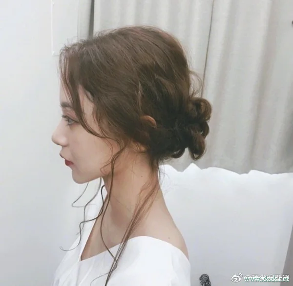 今年女生超流行“蛋卷头”，8款蛋卷头发型图片