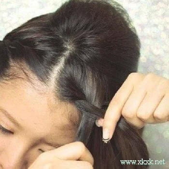 赖女孩DIY发型 5步盘发就搞定