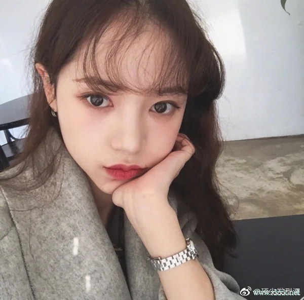 今年女生超流行“蛋卷头”，8款蛋卷头发型图片