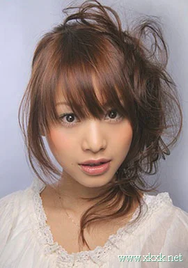 5款百搭马尾发型清新又甜美