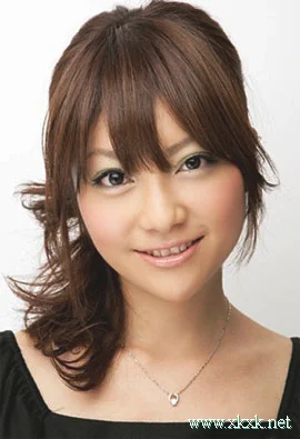 5款百搭马尾发型清新又甜美