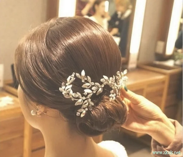 最美新娘头部造型,盘发和头饰搭配示范