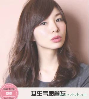 女生气质卷发 春夏出街美美哒