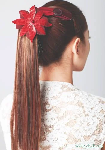 四款复古发型 让你轻松做玩穿越