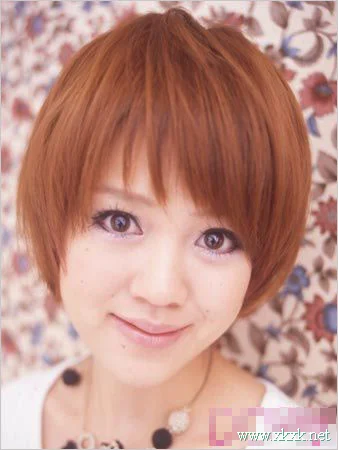 圆脸女孩子适用短发