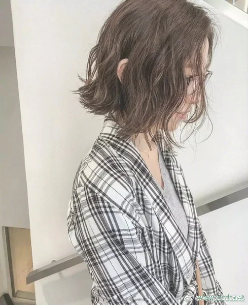 日本女生流行的中短发，日系空气感短发推荐
