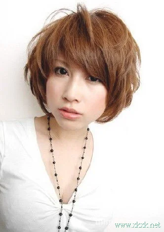 用发型再年轻一把 3款减龄发型