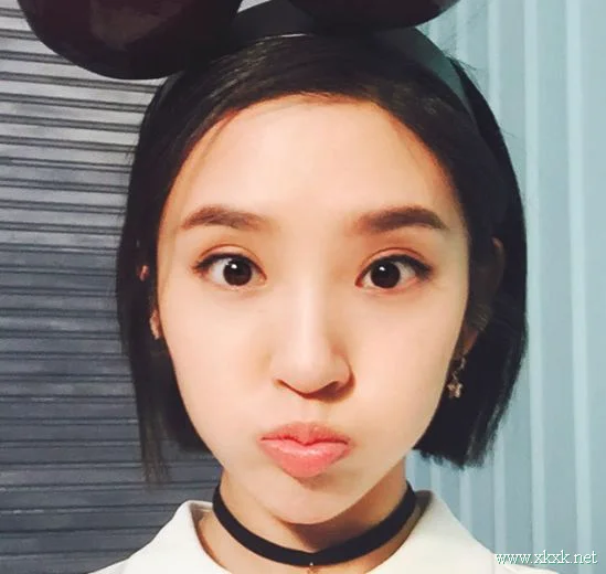 女星同款活力短发 你剪你也美！