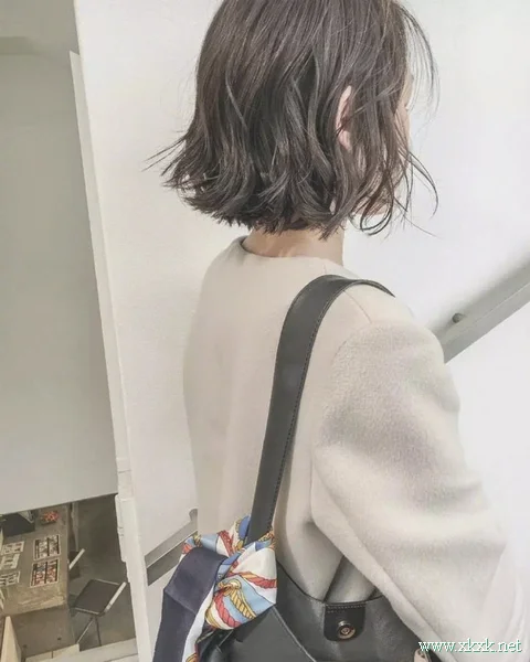 一组“日系空气感短发”多角度欣赏