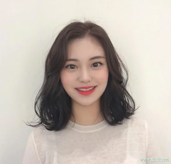 深色系韩国女生温柔发型合集