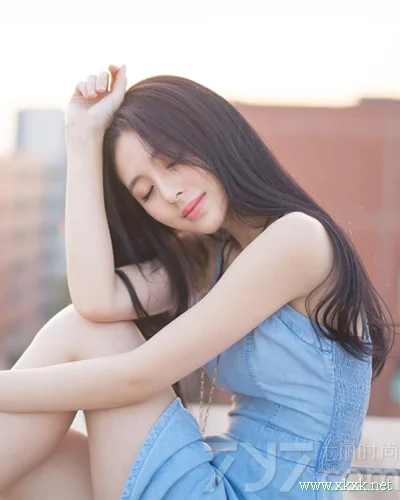 小清新长直发 看最受男生喜欢的清新发型