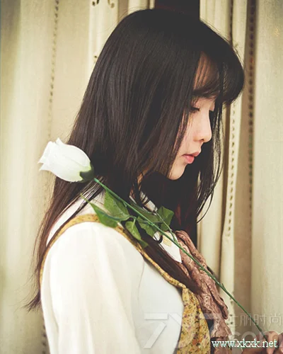 小清新长直发 看最受男生喜欢的清新发型