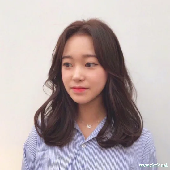 深色系韩国女生温柔发型合集