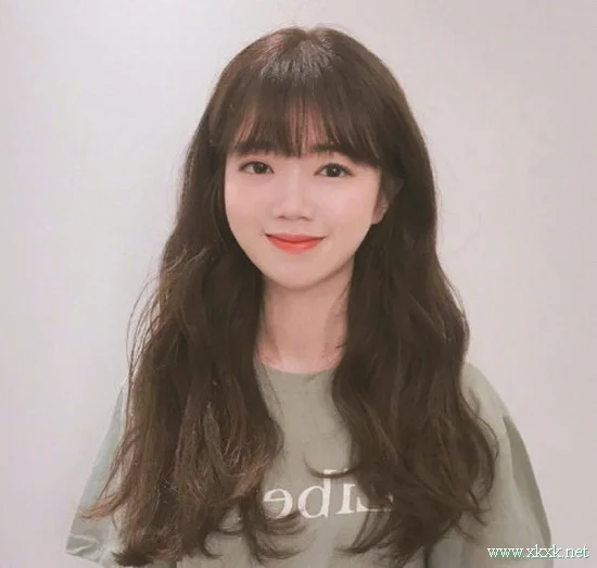 深色系韩国女生温柔发型合集