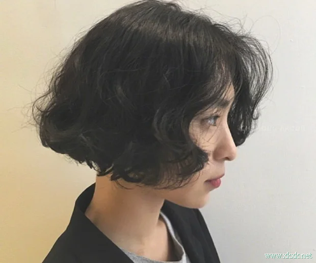 盘点2018年流行的女生短发造型