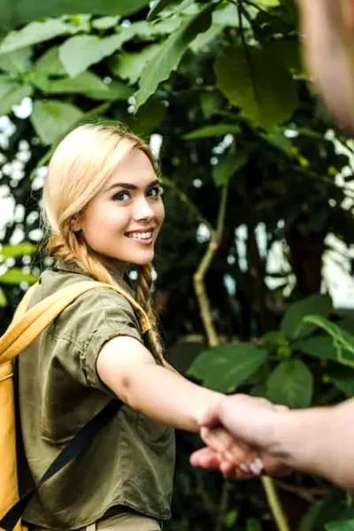 韩式新娘盘发发型图片 发饰搭配显优雅气质