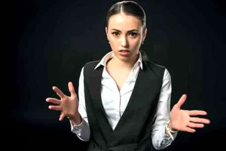 看林心如最新电视剧 教你复古减龄发型