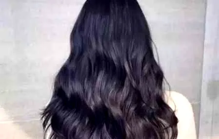 烫完头发显老怎么办 烫发不显老的三要点