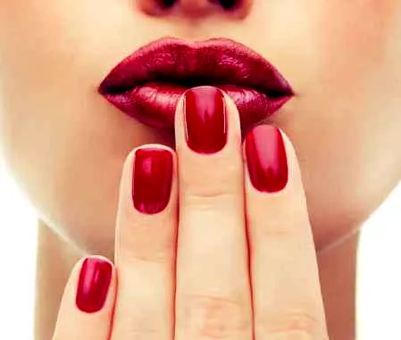 热播剧《微博达人》女主角章龄之减龄气质发型