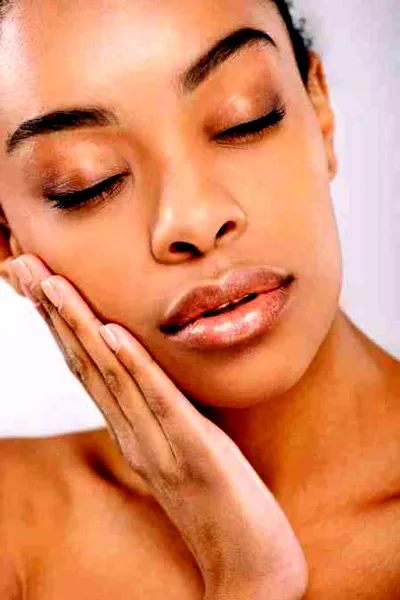 修颜齐刘海发型适合什么脸型 圆脸女生显瘦蜕变鹅蛋脸