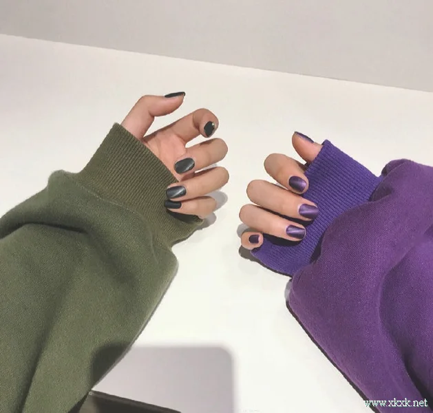 磨砂质感的猫眼美甲图片