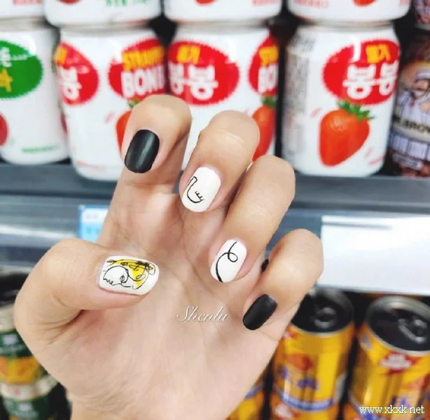 很酷很文艺，抽象人物线条美甲图片