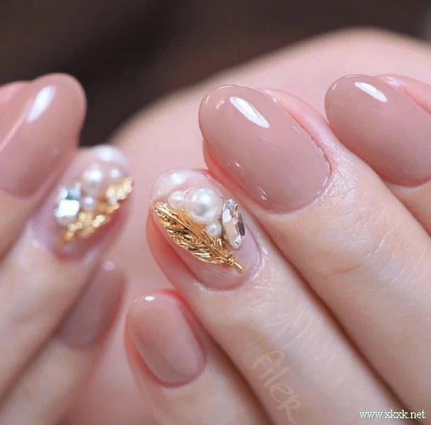 2019新娘美甲图片大全，粉色系美甲