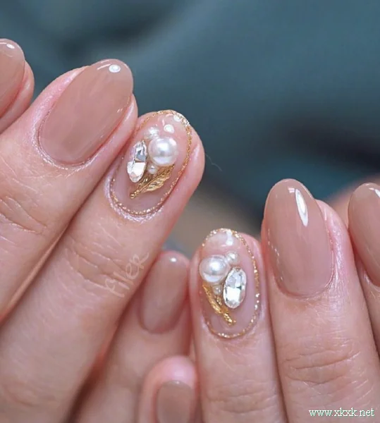 2019新娘美甲图片大全，粉色系美甲