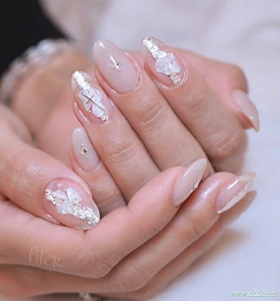 2019新娘美甲图片大全，粉色系美甲