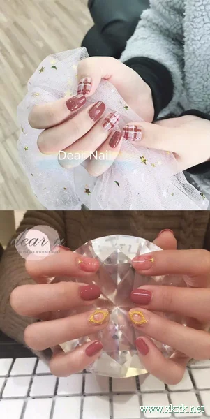 今年很流行豆沙色美甲,甜美又时髦