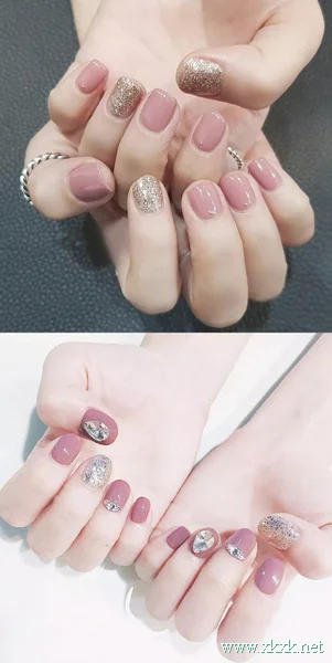 今年很流行豆沙色美甲,甜美又时髦