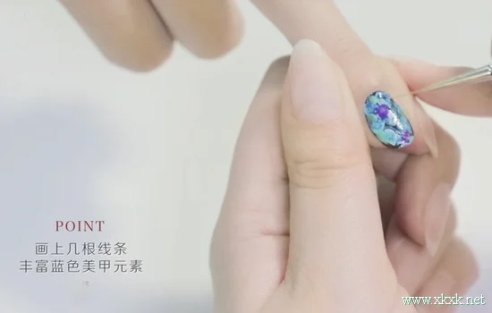 花瓣美甲图片教程 美美哒的花瓣美甲图案
