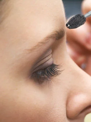 6条夏日化妆秘籍 让妆容更服帖