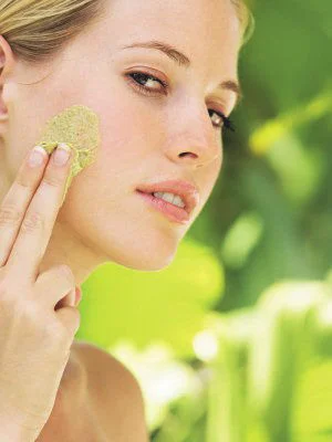 6个护肤小招 让你肌肤白嫩动人