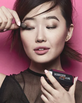 贝玲妃新品丨实力“眼”技派，眼影界的一股龙卷风！