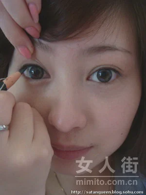 彩妆达人真人兽自然烟熏