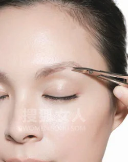 超详细眉型打造法 精致女人必修