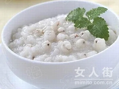 3款美容薏仁粥 美白肌肤还抗老