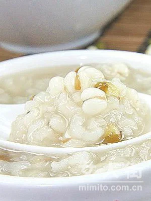 3款美容薏仁粥 美白肌肤还抗老