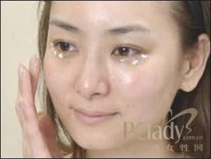 达人教你8小时不脱妆的方法