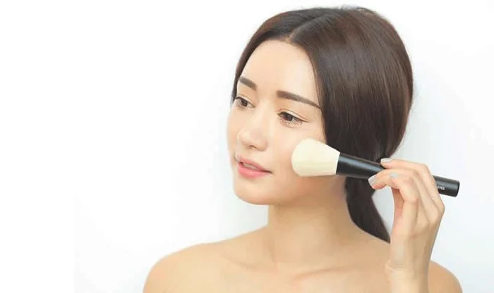 化妆的正确顺序，轻松搞定一个妆容